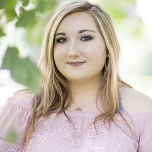 Meet your Posher, Abby